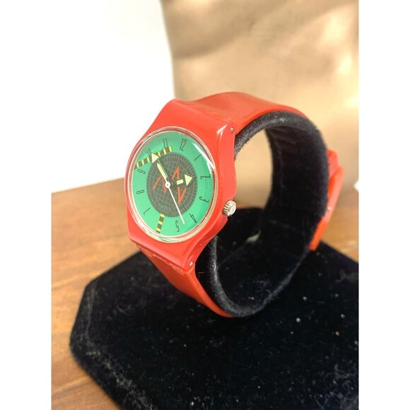 Swatch Women's Kids Watch LR106 Radar Swiss Quartz Green Dial Red Rubber 25mm - Picture 2 of 14
